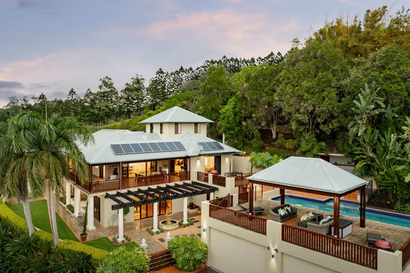 Click to view all images 298 Savages Road Brookfield QLD 4069 - Image 2