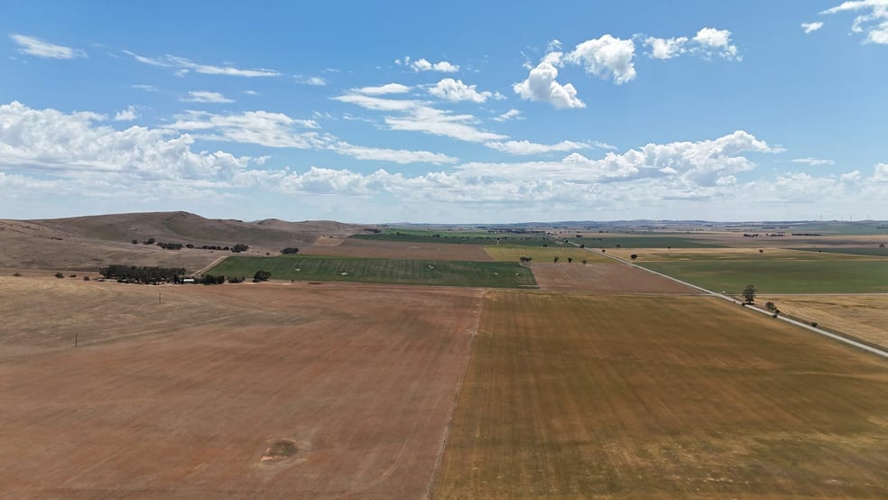 Click to view all images 624 Case Rd Bundaleer North SA 5491 - Image 2