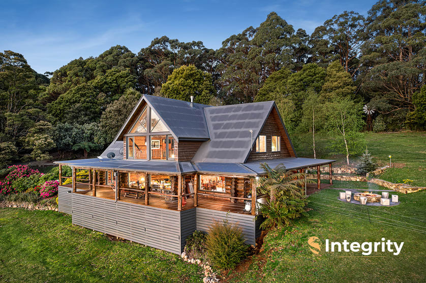 Click to view all images 147 Nyora Road Mount Toolebewong VIC 3777 - Image 1