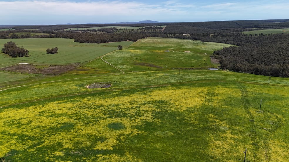 Click to view all images 618 Harvey Road Denbarker WA 6324 - Image 3