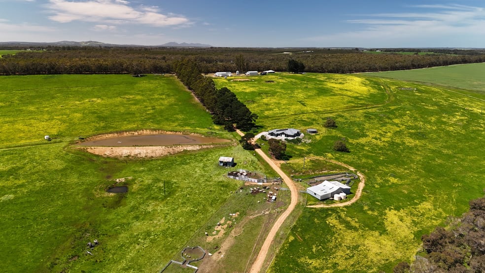 Click to view all images 618 Harvey Road Denbarker WA 6324 - Image 2