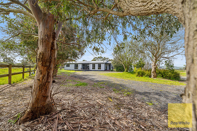 Click to view all images 135 Fullers Rd Foster VIC 3960 - Image 1