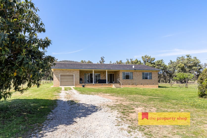 Click to view all images 94 Buckaroo Lane Mudgee NSW 2850 - Image 3