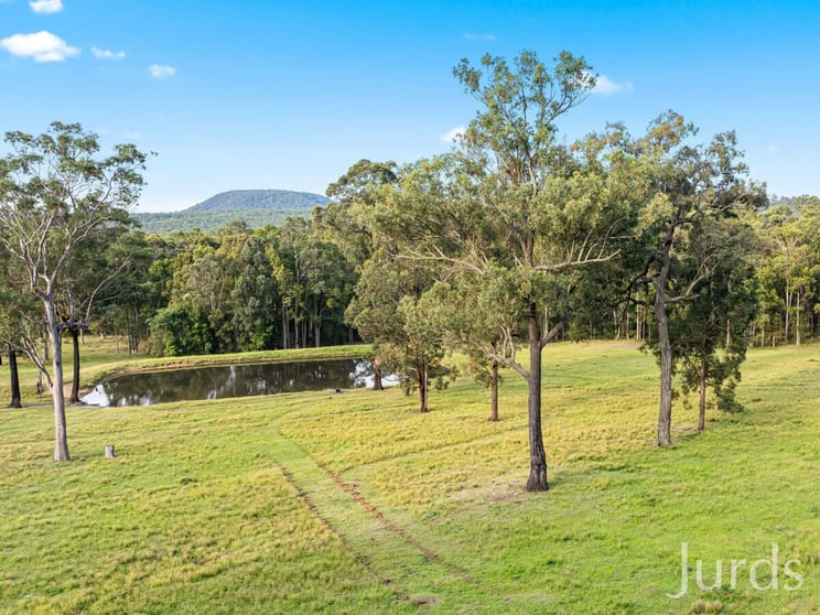 Click to view all images 370 Lake Road Elrington NSW 2325 - Image 3