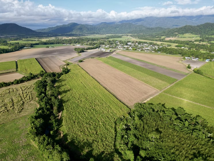 Click to view all images Lot 2 Bruce Highway El Arish QLD 4855 - Image 1