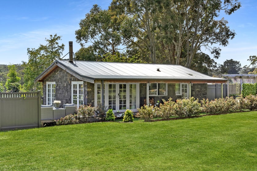 Click to view all images 239 Arthurs Seat Road Red Hill VIC 3937 - Image 2