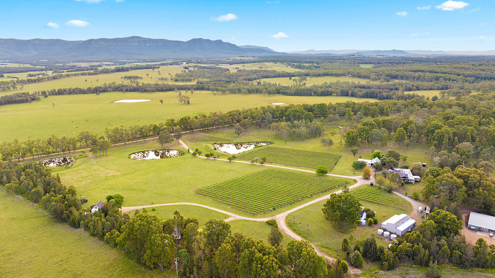 Click to view all images 447 Old North Road Pokolbin NSW 2320 - Image 1