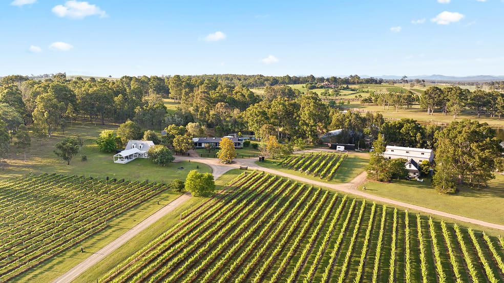 Click to view all images 447 Old North Road Pokolbin NSW 2320 - Image 2