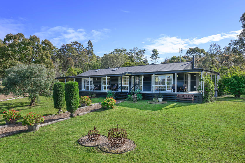 Click to view all images 447 Old North Road Pokolbin NSW 2320 - Image 3