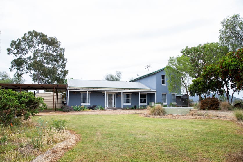 Click to view all images 43 Dowe Street Manilla NSW 2346 - Image 2