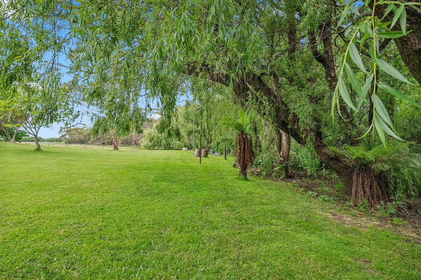 Click to view all images 1354 Hindmarsh Tiers Road Hindmarsh Tiers SA 5202 - Image 3