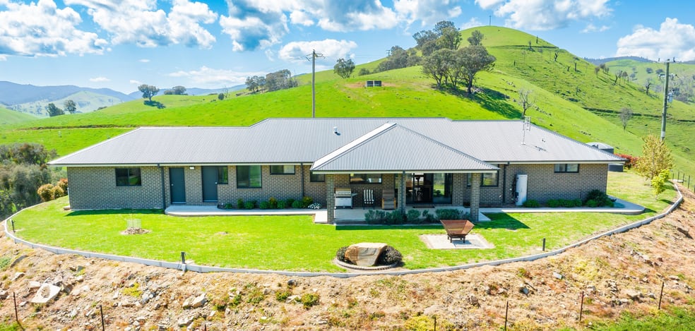 Click to view all images 78 Horse Creek Road Jingellic NSW 2642 - Image 2
