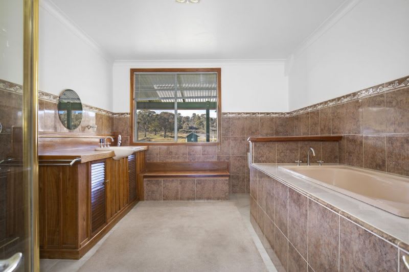Click to view all images 458 Fleetwood Road Guyra NSW 2365 - Image 2