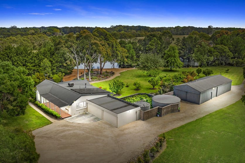 Click to view all images 112 Sandy Point Road Balnarring VIC 3926 - Image 1