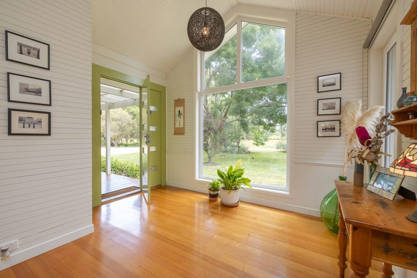 Click to view all images 112 Sandy Point Road Balnarring VIC 3926 - Image 3