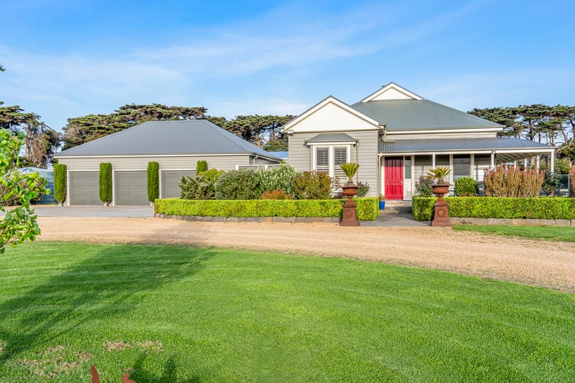 Click to view all images 151 Drylakes Road Allansford VIC 3277 - Image 2