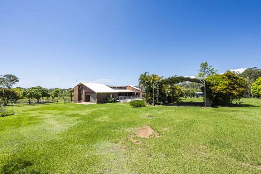 Click to view all images 88 Clarence Way Mountain View NSW 2460 - Image 2