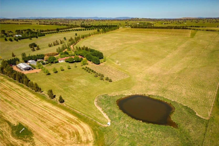 Click to view all images 517 Dog Trap Road Yass NSW 2582 - Image 3