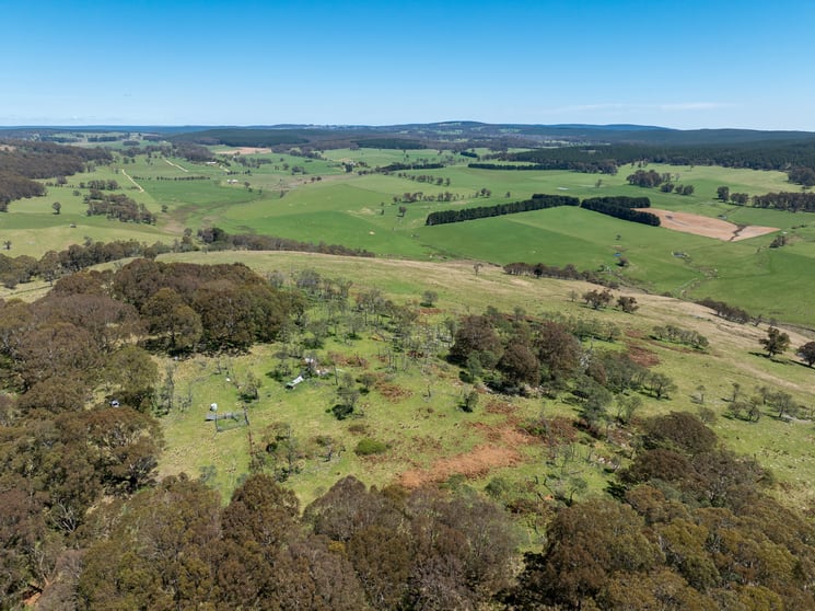 Click to view all images 72 Millers Lane Chatham Valley NSW 2787 - Image 3