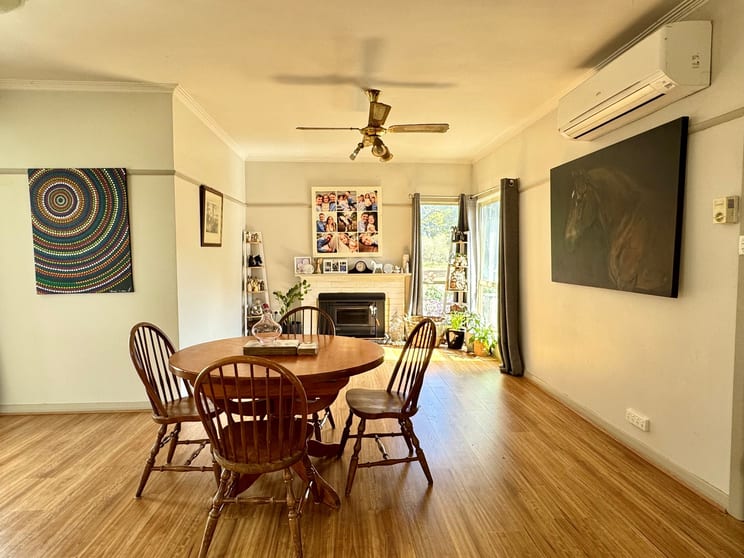 Click to view all images 397 North Road Mortlake VIC 3272 - Image 2