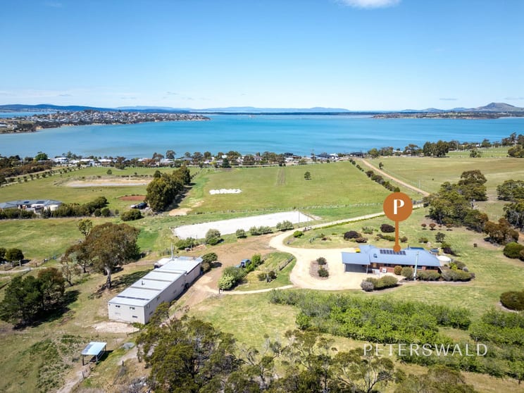 Click to view all images 434 Shark Point Road Penna TAS 7171 - Image 1