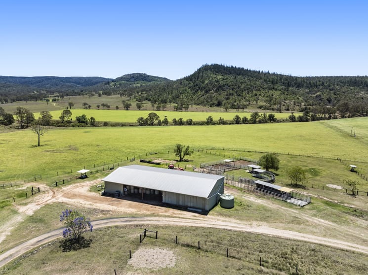 Click to view all images 829 Emu Creek Road Emu Creek QLD 4355 - Image 3