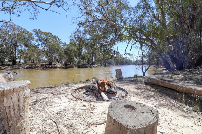 Click to view all images 1049 Pental Island Road Pental Island VIC 3586 - Image 3