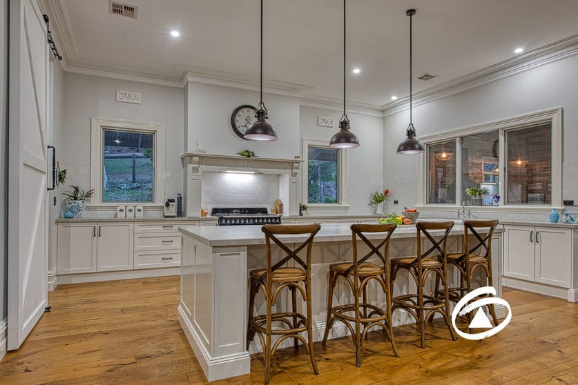 Click to view all images 945 Toomuc Valley Road Pakenham Upper VIC 3810 - Image 3