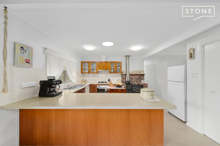 Click to view all images 133 Wollong Road Quorrobolong NSW 2325 - Image 2