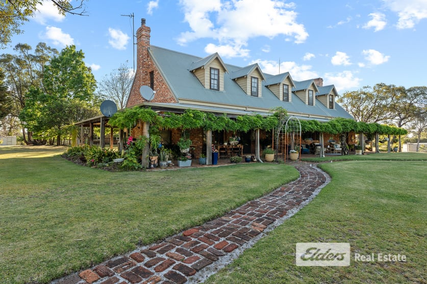 Click to view all images 52 Stirling Road Uduc WA 6220 - Image 3
