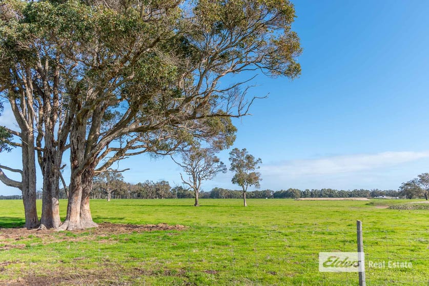 Click to view all images 271 Wilson Road Mount Barker WA 6324 - Image 2
