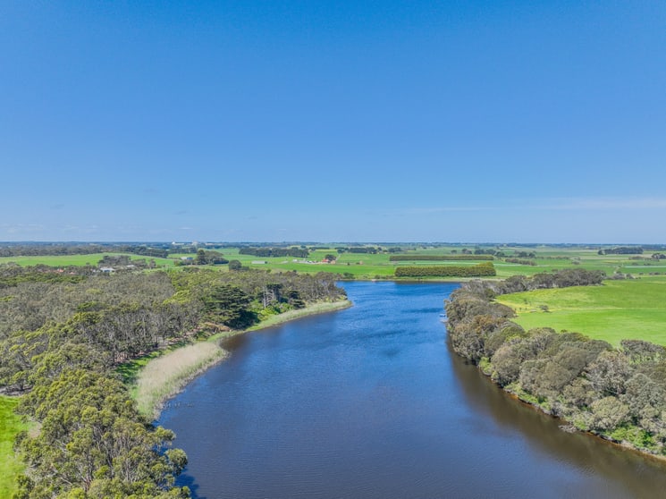 Click to view all images 645 Hopkins Point Road Warrnambool VIC 3280 - Image 3