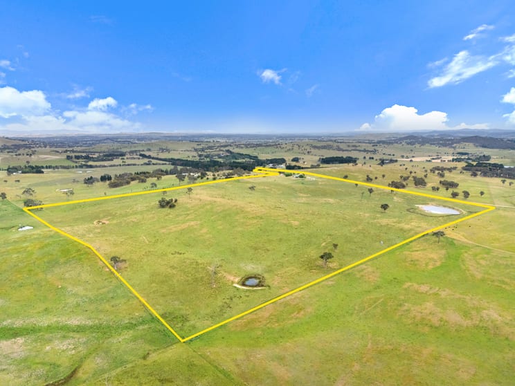 44 Pinebank Lane Springrange NSW 2618 - Image 1