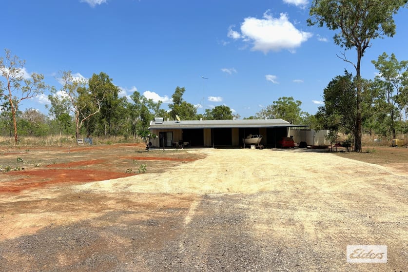 Click to view all images 230 Beasley Road Katherine NT 0850 - Image 2