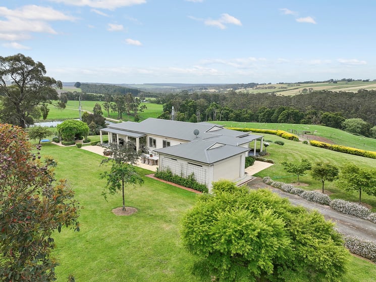 Click to view all images 160 Centre Spur Road Cooriemungle VIC 3268 - Image 2