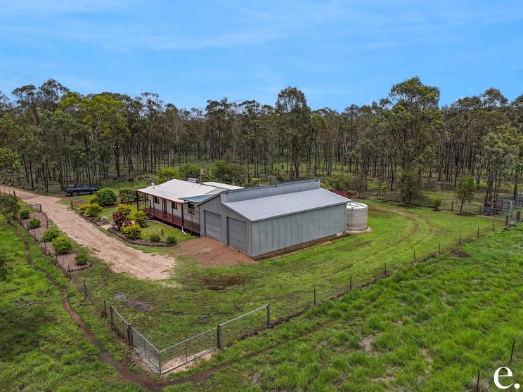 Click to view all images 224 Jacaranda Drive Millstream QLD 4888 - Image 2