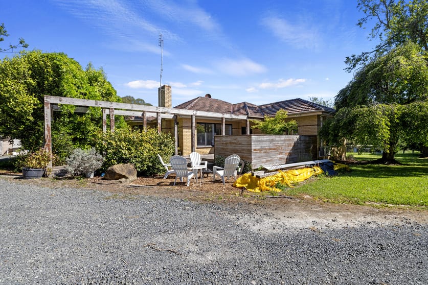 Click to view all images 50 Farmers Road Dumbalk VIC 3956 - Image 3
