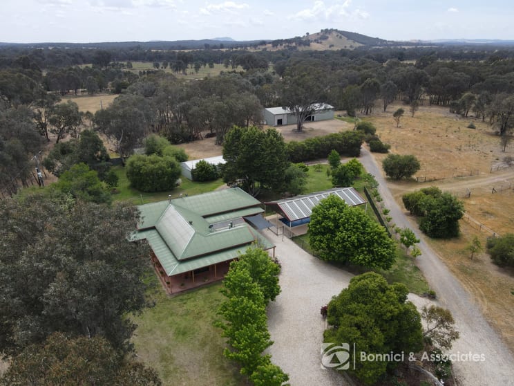 27 Settlers Road Chiltern VIC 3683 - Image 2
