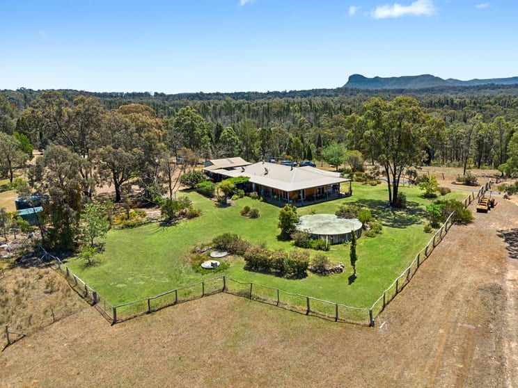 Click to view all images 121 Port Macquarie Road Rylstone NSW 2849 - Image 2