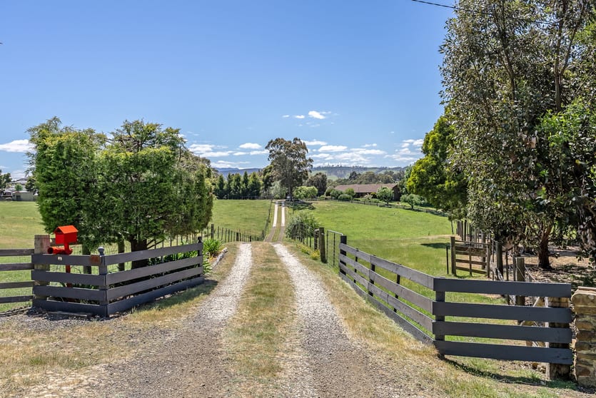 Click to view all images 48 Redwood Crescent Youngtown TAS 7249 - Image 2