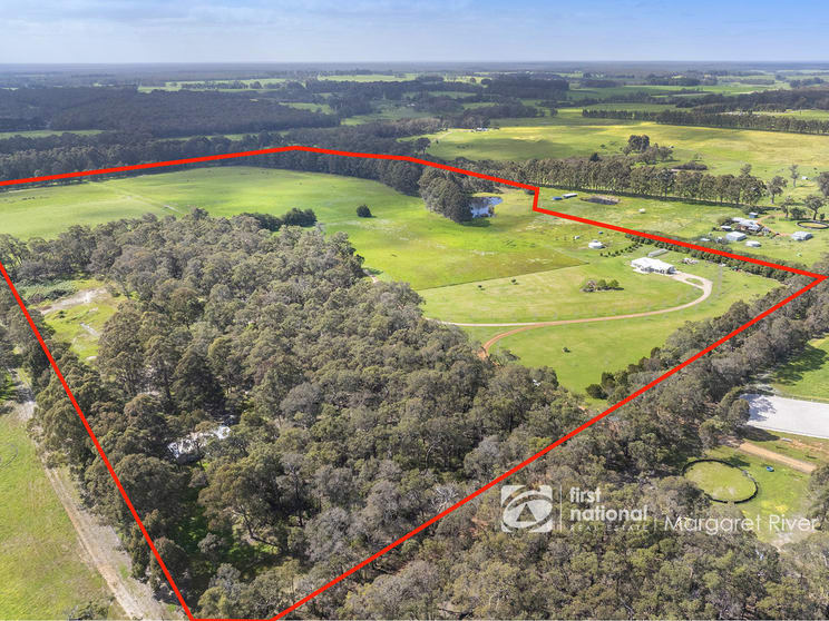 Click to view all images 33 Darnell Road Rosa Brook WA 6285 - Image 3