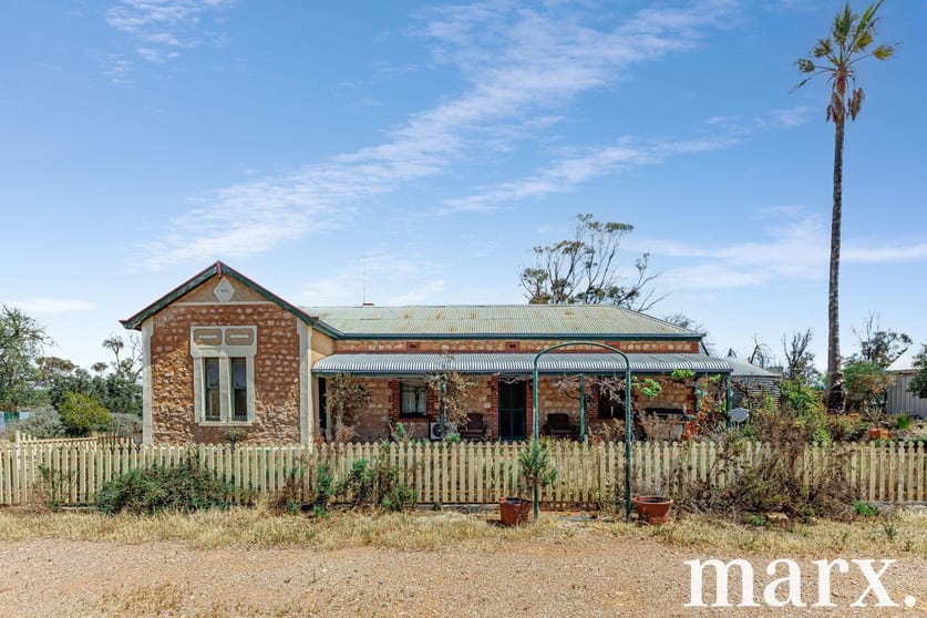 Click to view all images 3965 Ridley Road Sedan SA 5353 - Image 2