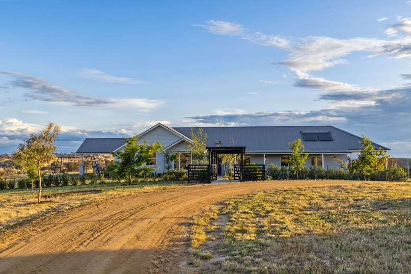 "Ten Mile" 1296 Wargeila Road Yass NSW 2582 - Image 2