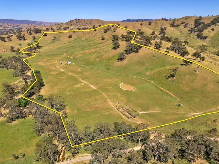 Click to view all images 69 Parsons Road Fawcett VIC 3714 - Image 3