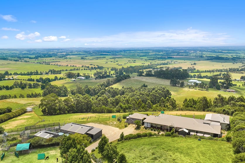 Click to view all images 426 Yarragon Leongatha Road Yarragon VIC 3823 - Image 3