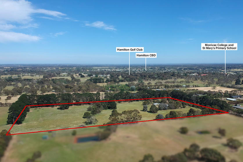 Click to view all images 66 W Schultz Road Hamilton VIC 3300 - Image 2