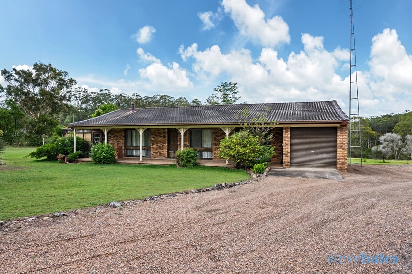 Click to view all images 467 Italia Road East Seaham NSW 2324 - Image 2