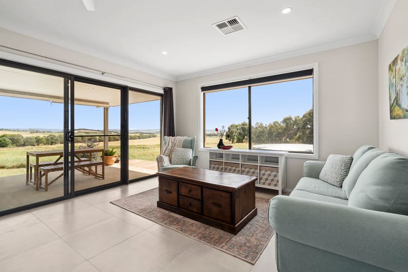 Click to view all images 1538 Breadalbane Road Breadalbane NSW 2581 - Image 2