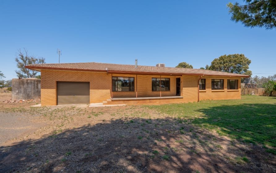 Click to view all images "Bagadanara" 520 Newell Highway Forbes NSW 2871 - Image 3