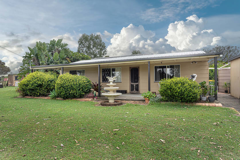 23 Markai Road Lockyer Waters QLD 4311 - Image 1